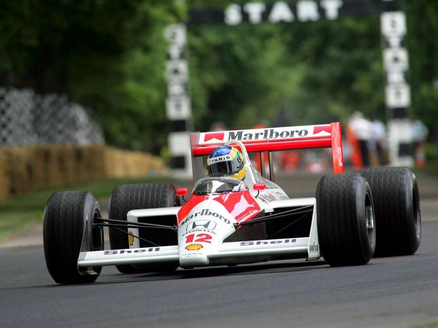  McLaren Honda MP4-4 1988 года  (фото 3 из 9)
